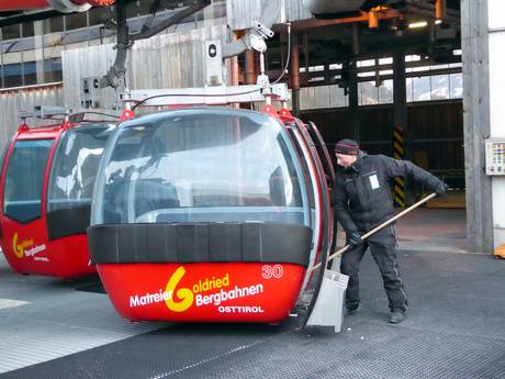 Tirolo Orientale: Pulizia nei comprensori sciistici – Pulizia Großglockner Resort Kals-Matrei