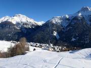 Il paese di Sent (solo discesa a valle, senza collegamento agli impianti di risalita)