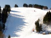 Vista dal versante ovest verso il pendio ripido Tenne
