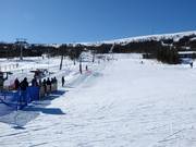 Impianti di risalita per principianti con pista per esercitazioni