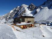Il rifugio DAV Dresdner Hütte alla stazione intermedia Fernau