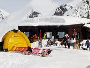 Ristorante self-service Le Schuss alla stazione a monte della funivia Pelevos