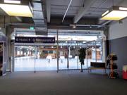 Ingresso curato presso la ski-hall