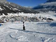 Piste facili presso la cabinovia Familyjet in valle