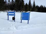 Segnaletica delle piste nell’area sciistica Le Mont Grand-Fonds