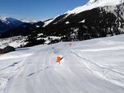 Cannoni da neve sulla discesa a valle verso Brigels