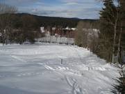 Pista ondulata e neve fresca per bambini