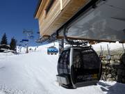 Geils-Hahnenmoos - Seggiocabinovia con seggiole 6 posti e cabine 8 posti