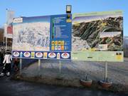 Tabellone informativo alla stazione a valle