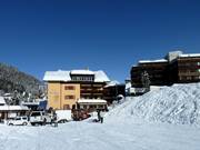 Le discese portano ad Arosa direttamente fino agli hotel.