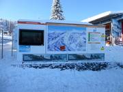 Tabellone informativo alla cassa centrale con informazioni operative