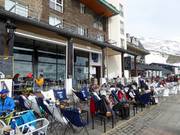 Ritrovarsi insieme alla stazione a valle Pradollano