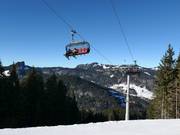 Schrattenwangbahn - 6pers.| Seggiovia ad alta velocità (ad agganciamento automatico) con cupole di protezione