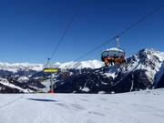 Jochbahn - 6pers.| Seggiovia ad alta velocità (ad agganciamento automatico) con cupole di protezione