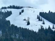 Vista sul pendio di neve fresca al Schelpen