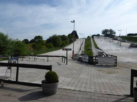 Vista sulle due piste n. 1 e n. 2