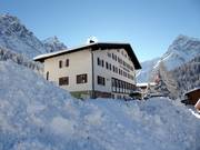 Berghotel Vergalden alla stazione a monte dello skilift Vergalden per principianti