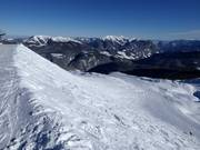 Pendii di neve fresca sulla Steinplatte