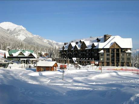 Glacier Mountaineer Lodge