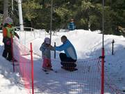 Ai bambini viene offerto volentieri aiuto.