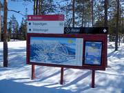 Segnaletica delle piste con mappa delle piste a Stöten