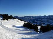 Vista dalla stazione a monte sull’area sciistica delle Hörnerbahnen