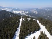 Vista dalla torre della televisione verso il centro sciistico 4 Stoykite