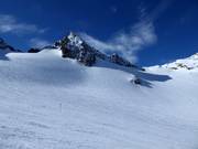 Pendii di neve fresca al Daunferner