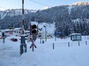 Stazione ferroviaria direttamente presso la stazione a valle della Almkopfbahn