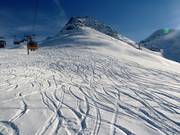 Discese in neve fresca presso la Rojenbahn