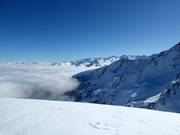 Un mare di nebbia si sposta sul Soum de Matte