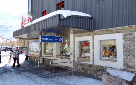 Ortlergebiet (Ortles in Val Venosta): Pulizia nei comprensori sciistici – Pulizia Sulden am Ortler (Solda all'Ortles)