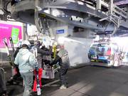 Alla cabinovia si riceve assistenza durante la salita