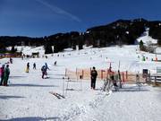 Facile area di esercitazione a valle presso gli impianti Dorf- e Hörnilift