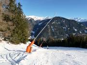 Innevamento con lance sulla discesa a valle