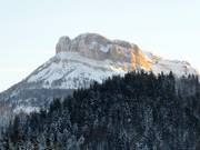 Vista sul maestoso Loser all'alba