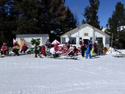 Snowbar Paradiesli alla stazione a monte della Moosalp-Express