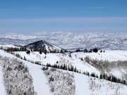 Vista sull’area sciistica di Park City inclusa la stazione a monte della seggiovia Bonanza