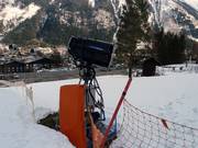 Cannone da neve nella zona a valle Savoy