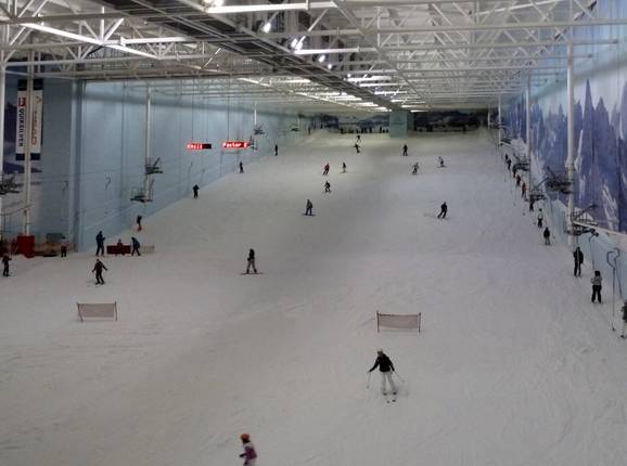 La pista nella Skihalle Chill Factore