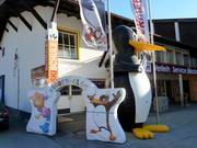 Già alla stazione a valle i piccoli vengono accolti da Bobo.