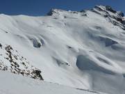 Ampi pendii di neve fresca al Glogghüs