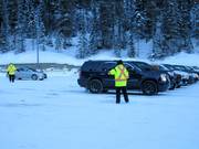 Al parcheggio si viene gentilmente indirizzati verso il proprio posto auto.