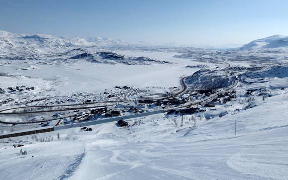 Comprensorio sciistico più grande nella Contea di Norrbotten (Norrbottens län) – comprensorio sciistico Riksgränsen