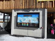 Tabellone delle piste alla stazione a valle di Andermatt