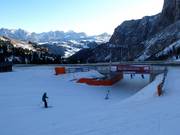 Discesa dal Passo Gardena verso l'Alta Badia