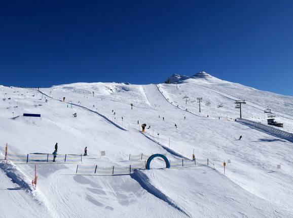 Piste e snowpark presso la seggiovia a 8 posti Familienglück