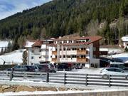 Hotel Seehauser sulla pista a valle verso Nova Levante