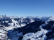 Vista dallo Zwölferkogel sulle piste da sci di Hinterglemm e Saalbach