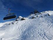 Pendii di neve fresca non protetti presso la seggiovia Hochzeiger 2.5